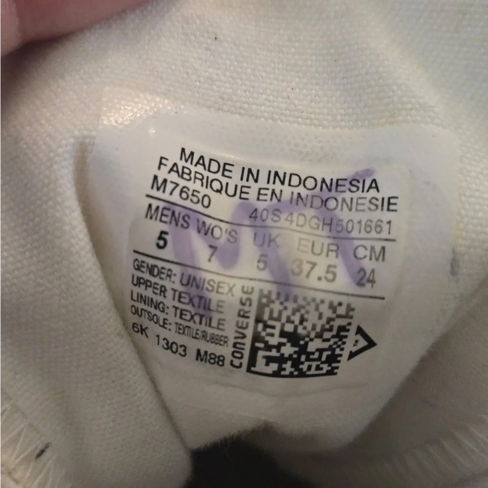 Converse Chuck Taylor All Star High Top Sneaker US Women’s Size 7 White - Picture 12 of 12
